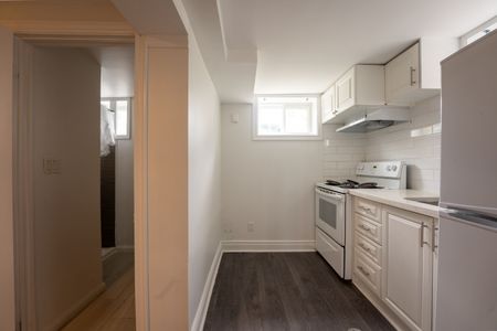 For Lease - 468 Midland Avenue Unit# Lower, Toronto, Ontario - Photo 3