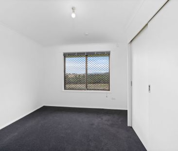 Practical Family Home - Photo 4