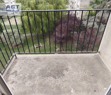 Location Appartement 4 pièces 66m² BEAUVAIS 60000 - Photo 3