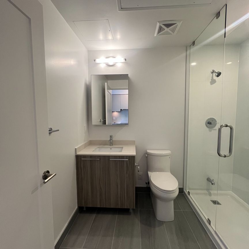 For Lease - 117 Broadway Avenue Unit# 403, Toronto, Ontario - Photo 1