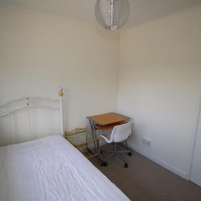 4 bedroom detached house to rent - Photo 1