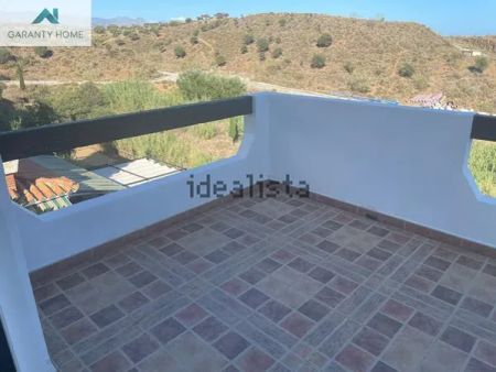 Alquiler de chalet adosado en Arrabal los Mananas - Photo 3