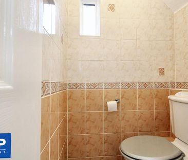 3 bedroom semi-detached house to rent - Photo 6