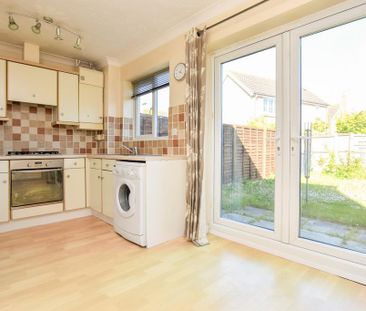 2 bedroom end of terrace house to rent - Photo 2