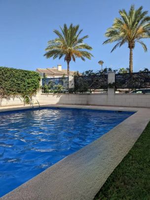 Alquiler de piso en San Cayetano - Photo 1