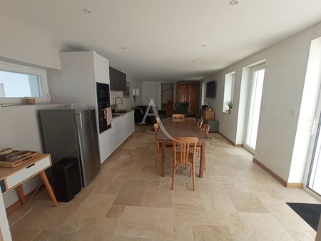 Location Maison 4 pièces 98m² - Photo 2