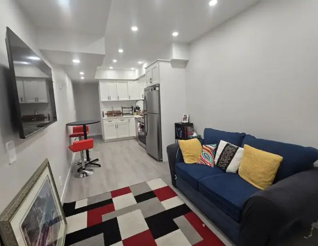 Cozy 2bedroom and 2 full bathroom basement | Calgary - Photo 1