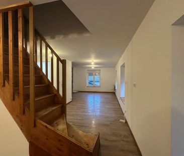 F4 duplex rafraîchit de 92m2 à louer Unieux - Photo 6