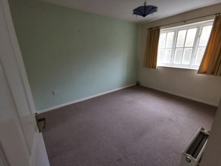 3 bedroom semi-detached house to rent - Photo 4
