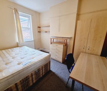 4 Bed Student Accommodation - Photo 1