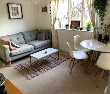 Studio Flat, John Williams Close, SE14 - Photo 2