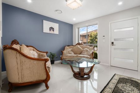 Convenient & Superbly Located! - Photo 4