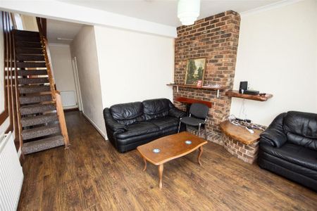 4 bedroom house to rent - Photo 2