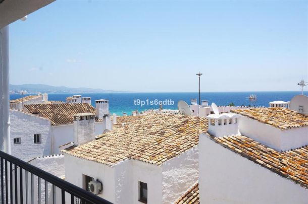 Middle Floor Apartment in Puerto Banús - Photo 1