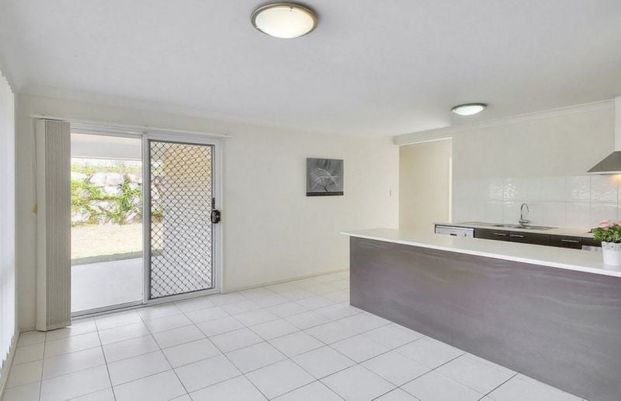 Neat and Tidy Family Home in Alberi Park Estate - Photo 1