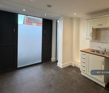 2 bedroom flat to rent - Photo 6