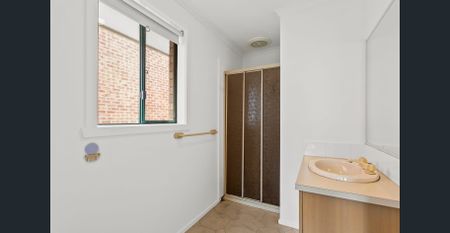 Spacious Family Home in a Wonderful Location - Photo 3