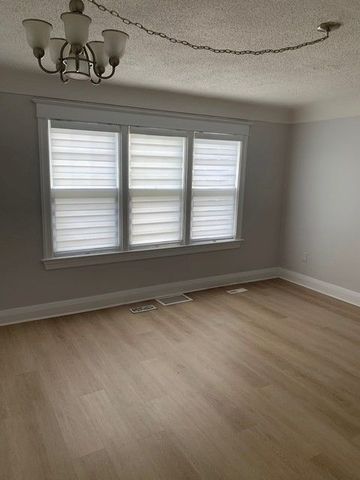 For Lease - 33 Senator Avenue Unit# 1, Hamilton, Ontario - Photo 2
