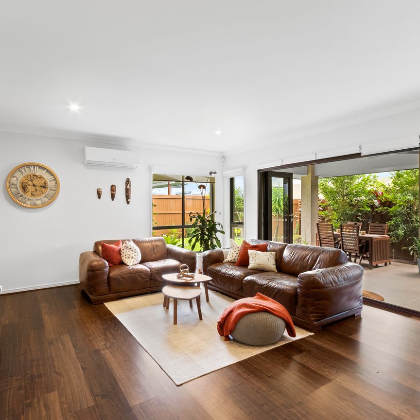 3 Woodgate Street, Oxley QLD 4075 - House For Rent - $900 | Domain - Photo 1