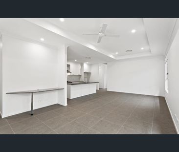 18 Grays Road, Gaythorne, Qld 4051 - Photo 3