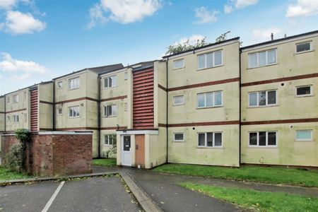 1 bedroom Flat To Let - Photo 5