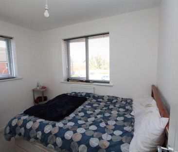 3 bedroom detached house to rent - Photo 3