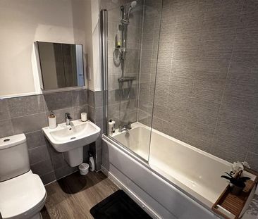 2 bedroom terraced house to rent - Photo 5