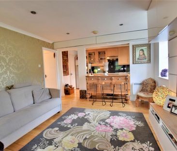 Ladys Close, Watford - Photo 5