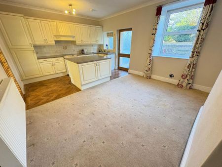 2 bedroom terraced house to rent - Photo 4