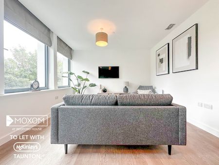 THE MOXOM , BEDFORD HOUSE , TAUNTON , SOMERSET , TA1 4AL - Photo 2