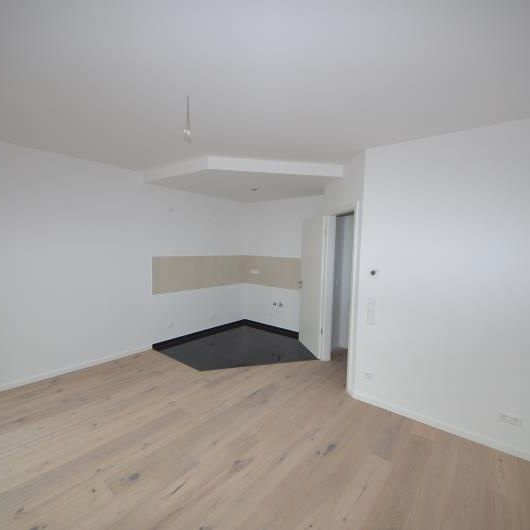 Erstbezug – Erdgeschoss-Wohnung mit Terrasse und Garten ! - Photo 1