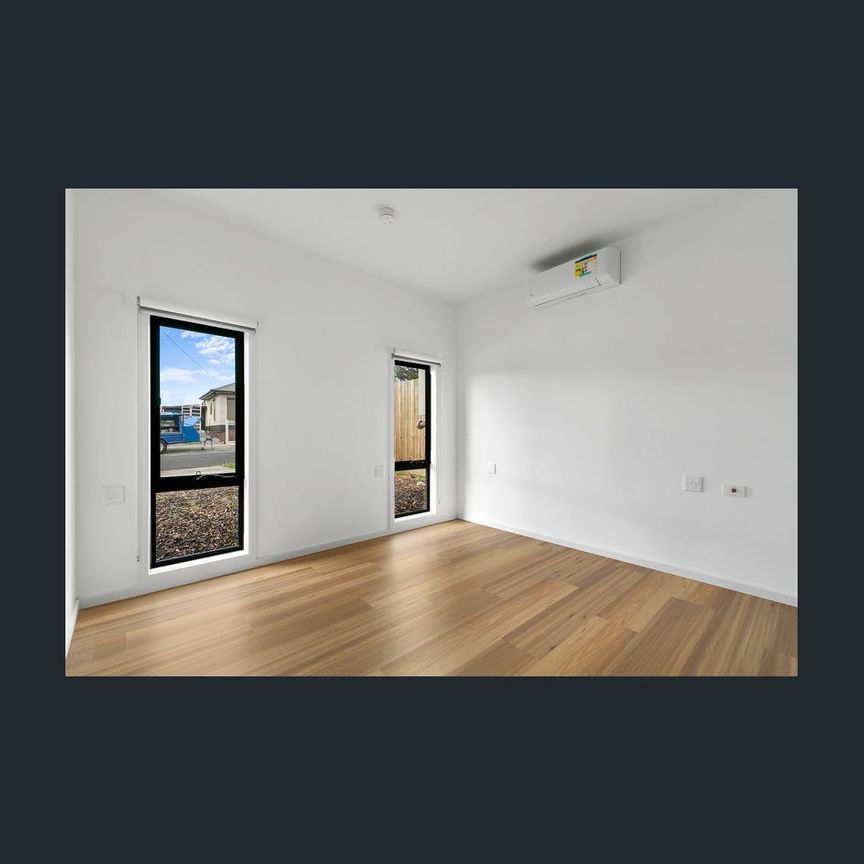 2-Bedroom Home Near CBD & Family Amenities - Photo 1