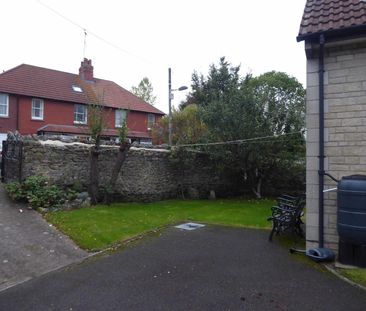 2 Bed Cottage - Detached - Photo 3