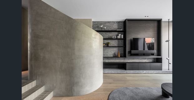 Award-Winning Victorian Terrace with Breathtaking CBD Views and Coveted Botanic Gardens Locale - Available until September 2026 - Photo 1