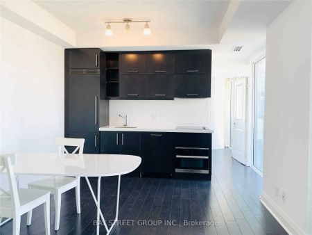 1080 Bay Street #4008 - Photo 5