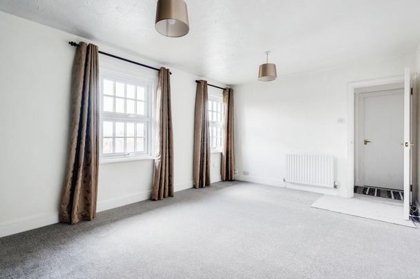 1 bedroom apartment to rent White Hart Walk, Faringdon, Oxfordshire, SN7 - Photo 1