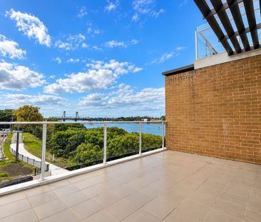 Exclusive waterfront living at 'WatersEdge' - Photo 6