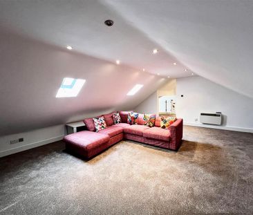 2 bedroom apartment to rent - Photo 3