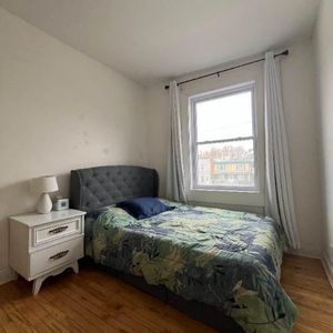 Chaleureux 4 ½ semi-meublé, Saint-Sauveur, Centre-ville de Québec, nc.-né - Photo 2