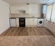 2 bed Apartment - To Let - Photo 2