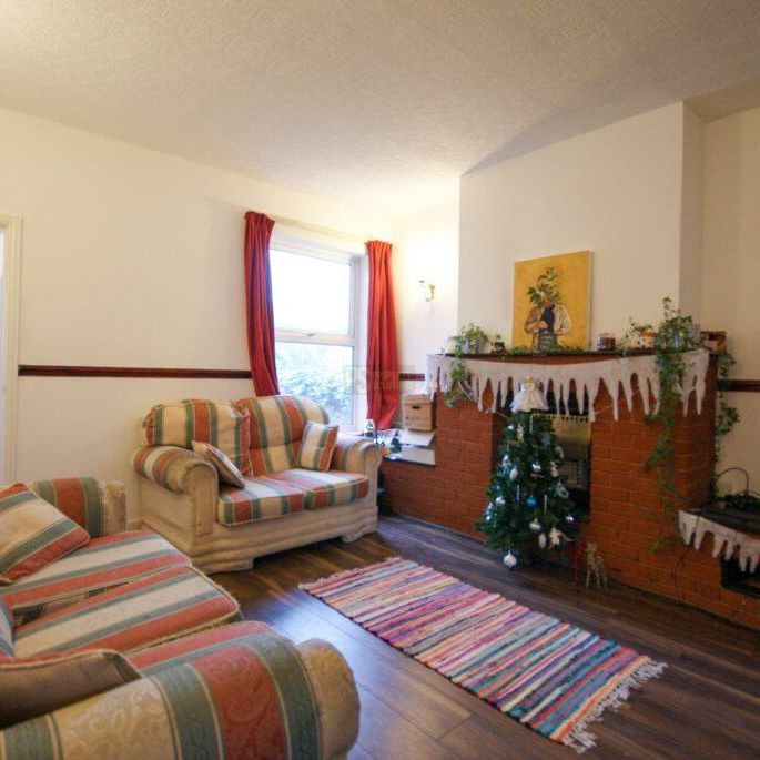 2 bedroom terraced house to rent - Photo 1