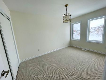 For Lease - 677 Ribstone Court, Oshawa, Ontario - Photo 5