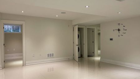 For Lease - 182 Sussex Avenue Unit# bsmt., Richmond Hill, Ontario - Photo 4