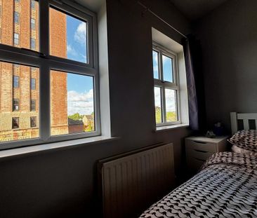 3 bedroom apartment to rent - Photo 3