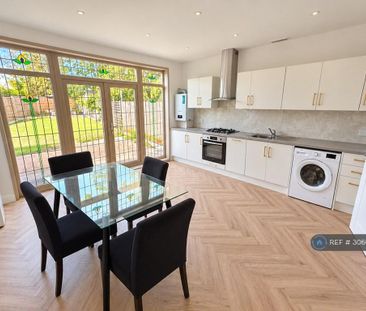 5 bedroom terraced house to rent - Photo 3