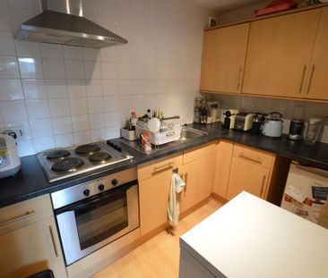 2 bedroom flat to rent - Photo 3