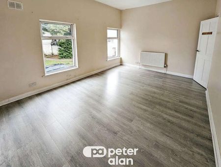 Livingstone Place, Newport, NP19 - Photo 4
