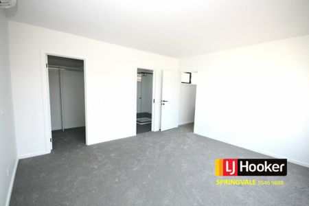 BRAND NEW TOWNHOUSE - Photo 4