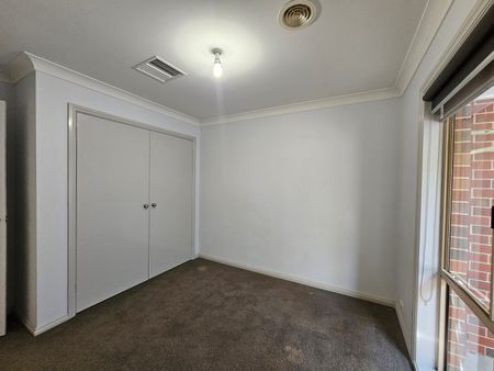 5 Phefley Court, Wodonga VIC 3690 - House For Rent | Domain - Photo 5