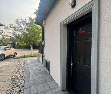 42 DASHWOOD CRESCENT - Photo 6